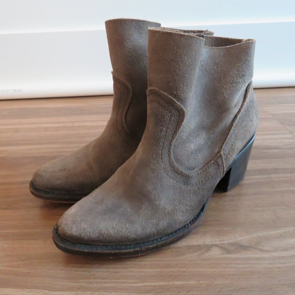 FREEBIRD BY STEVEN Salt Distressed Suede Bootie Boots in Taupe Gray - Size 6 - Picture 2 of 16